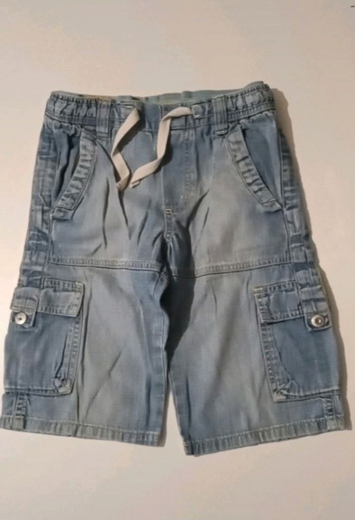 Short Jean's H&M T 4-5 ans