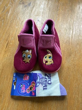 Lot de chaussons pantoufles et chaussettes ´ littlest Petshop taille 27