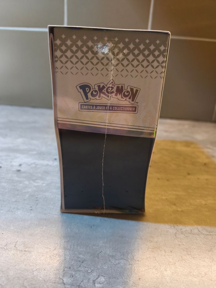 Coffret dresseur d'élite pokémon évolutions prismatiques EV8.5 -neuf et scellé ⭐ - photo numéro 4