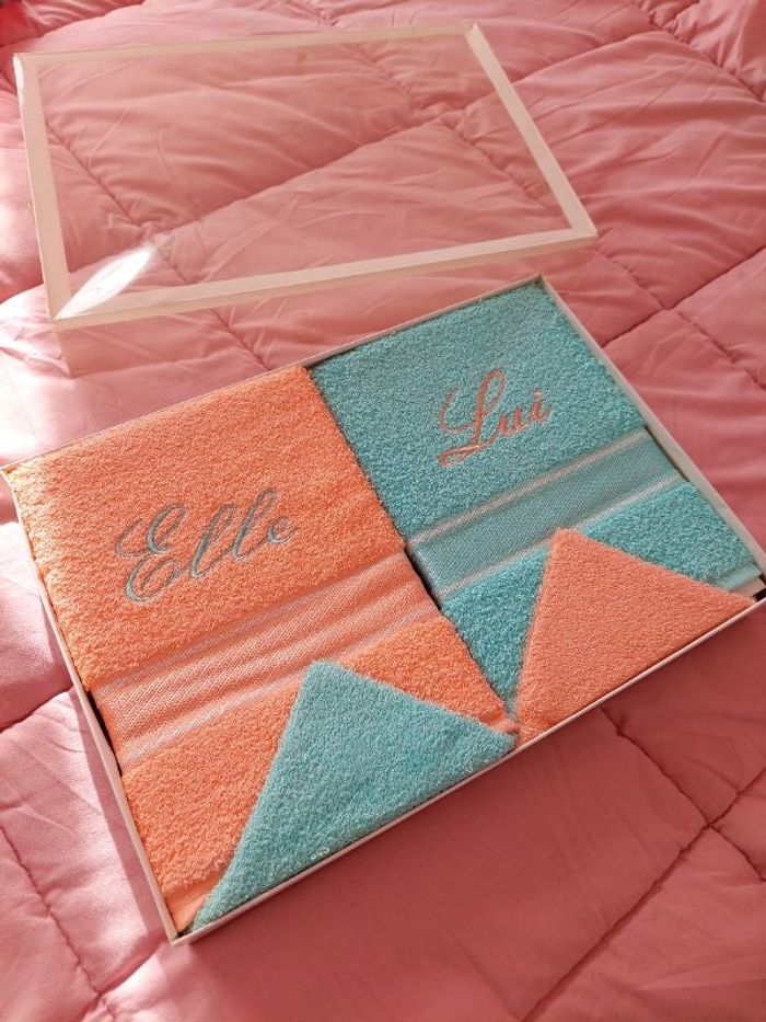 Coffret de serviettes neuf