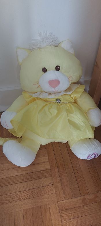 Peluche chatte jaune puffalump