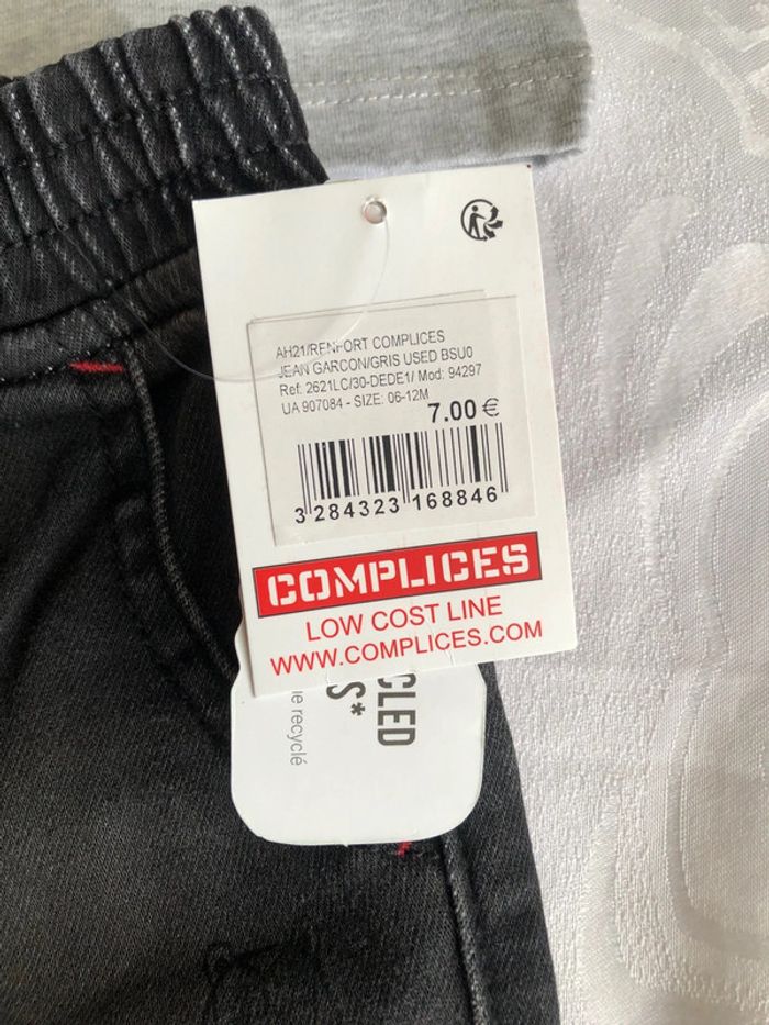 Ensemble jeans et tee shirt neuf taille 6moiS - photo numéro 4