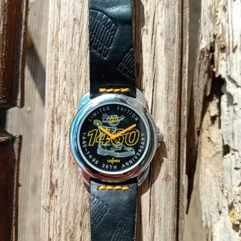 Montre Dr. Martens édition limitée pour les 35 ans du modèle 1460