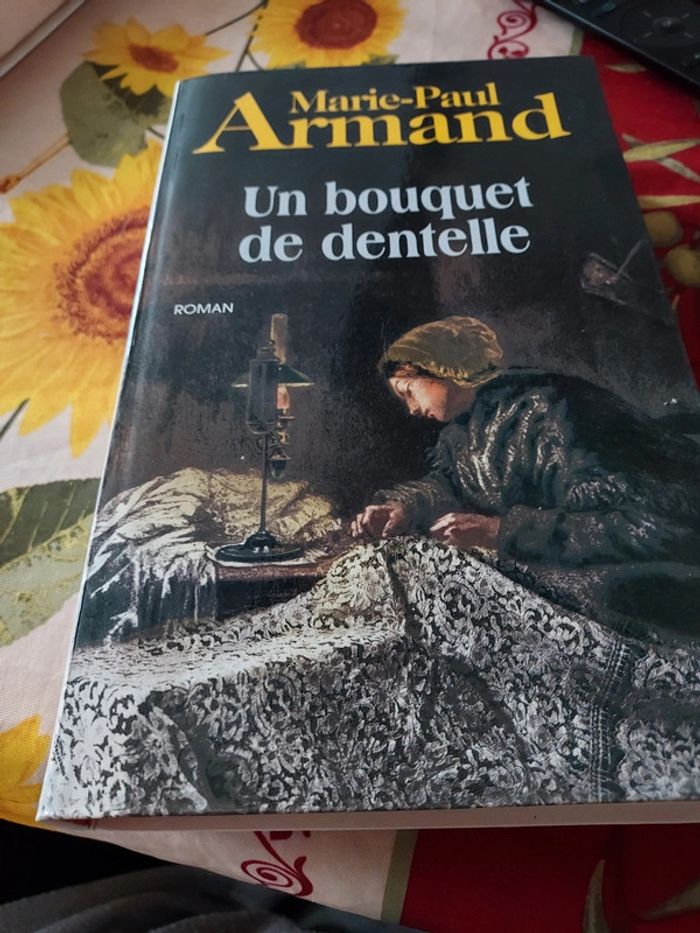 Superbe roman Un bouquet de dentelle