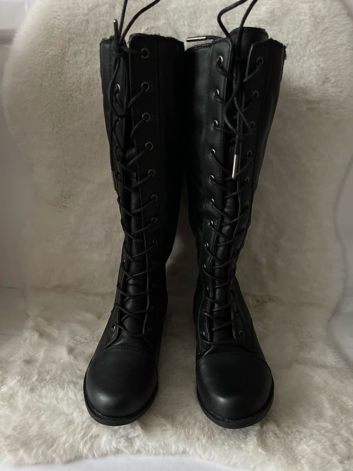 Bottes noires à lacets pointure 37 Talons 3 cm - photo numéro 3