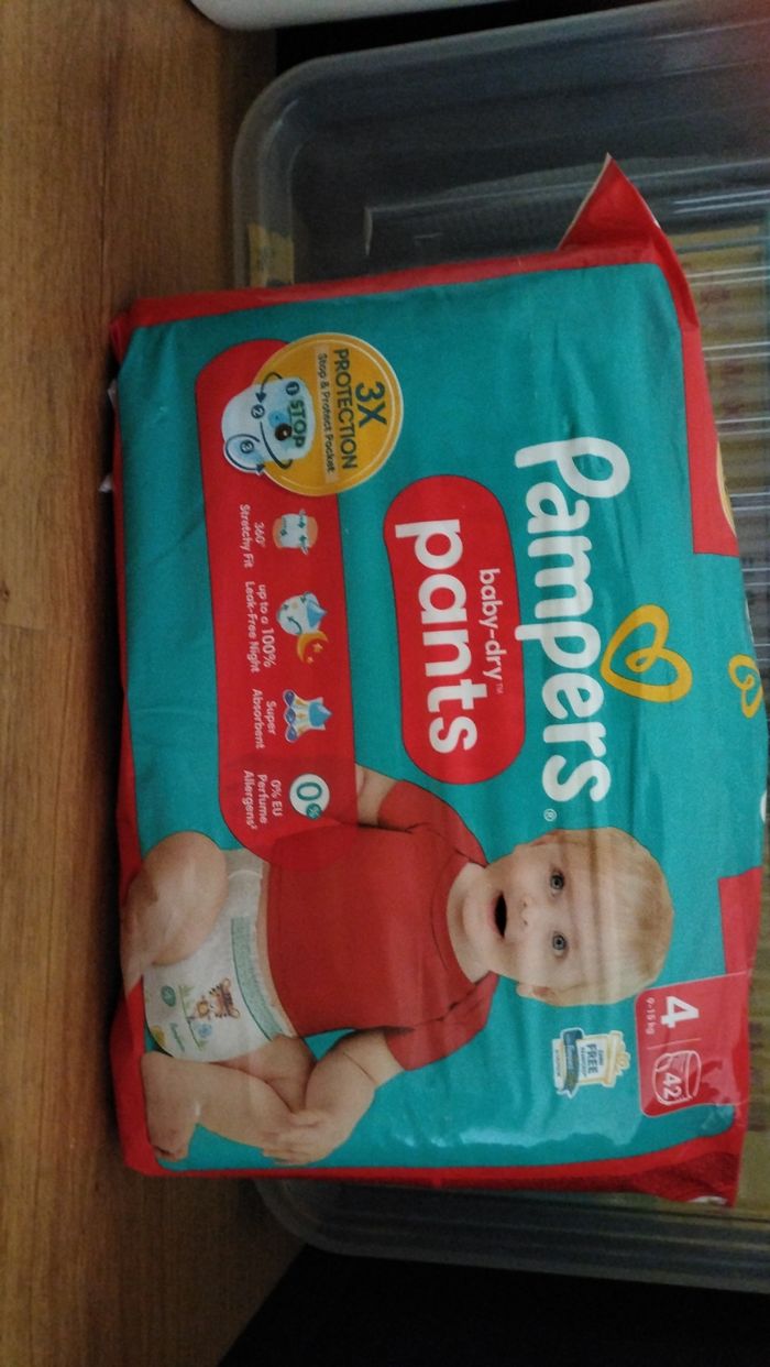 Pampers pants taille 4