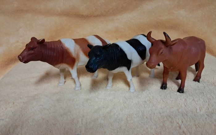 Lot d'animaux de la ferme - photo numéro 2