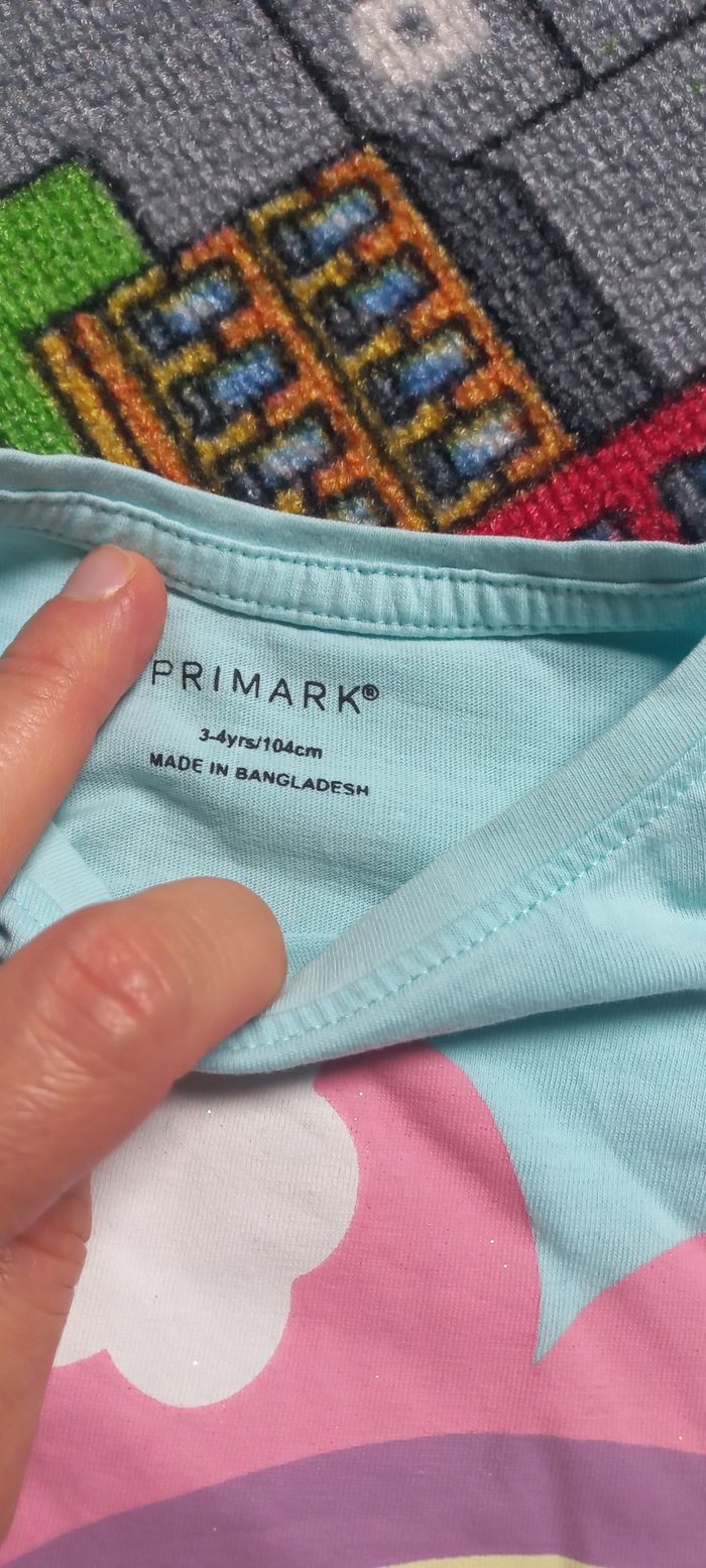 Tee shirt Primark 4 ans - photo numéro 3