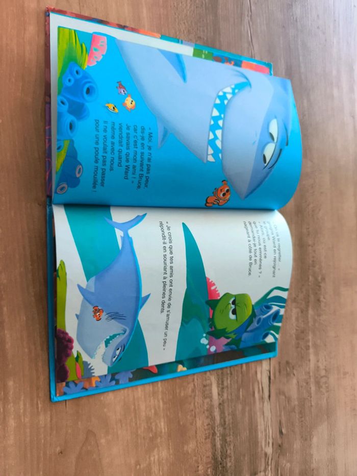 Le monde de Nemo : drôle de requin - photo numéro 2