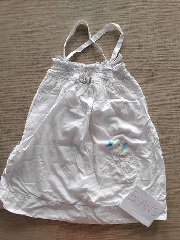 Robe 4/5 ans *