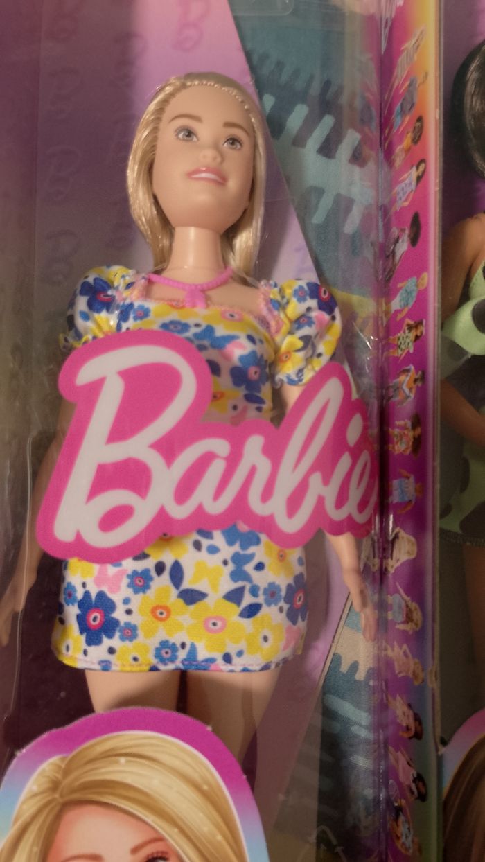 Poupée Barbie neuf - photo numéro 2