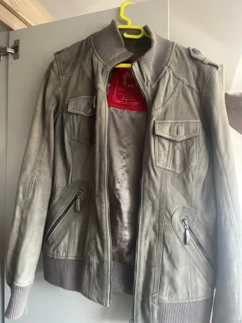 Veste en cuir