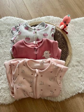 Lot de pyjamas 