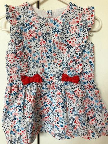 Jolie robe blanche à fleurs 12 mois Sergent Major