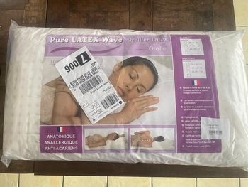 Oreiller 70x40 cm en 100% latex multi-perforé anti-acariens et hypoallergénique