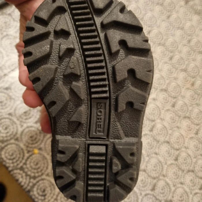 bottes SOREL taille 18 / 19 - NEUF - photo numéro 3