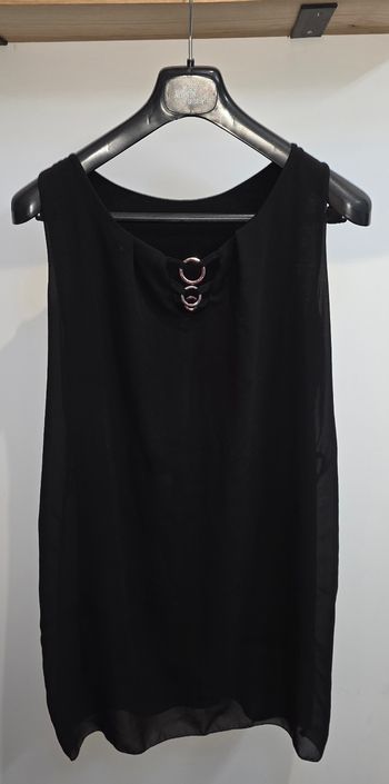 Robe noire sans manche M