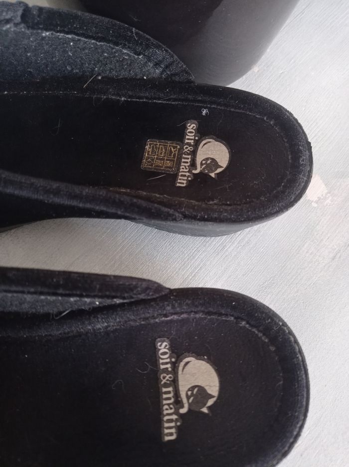 Chaussons en velours noir 38 - photo numéro 7