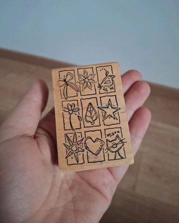 Tampon en bois artisanal avec motifs floraux et mignon chat "Miaou" - Très bon état