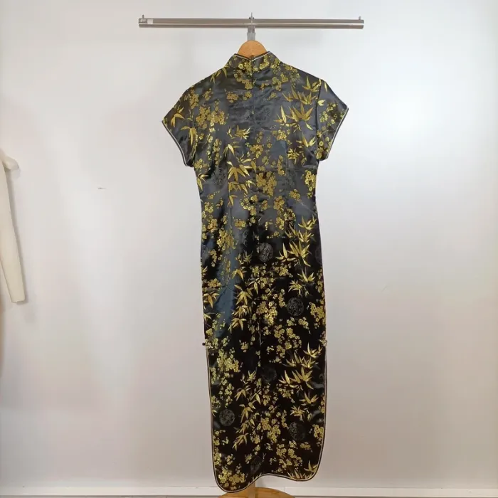 Robe chinoise noire dorée satinée col mao broderies florales taille M fendue A1349 - photo numéro 10