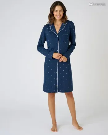 2 Chemises de nuit boutonnée Thermolactyl - taille 46/48 - Damart