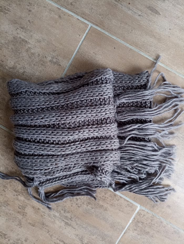 Écharpe taupe - photo numéro 2