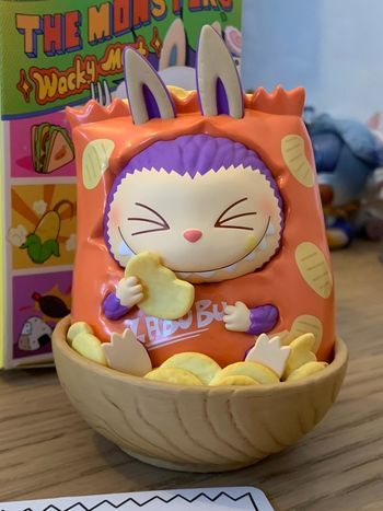 🍟 Pop Mart Labubu – Wacky Mart Series : Chips (avec boîte + carte)