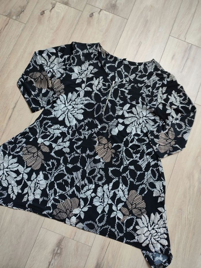 Blouse femme péplum manches 3/4 fleuri