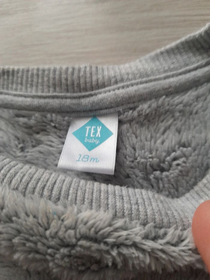 Magnifique pull mixte doux 18 mois - photo numéro 3