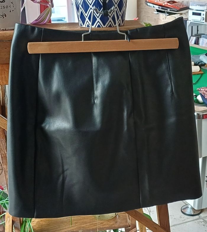 Jupe courte - photo numéro 2