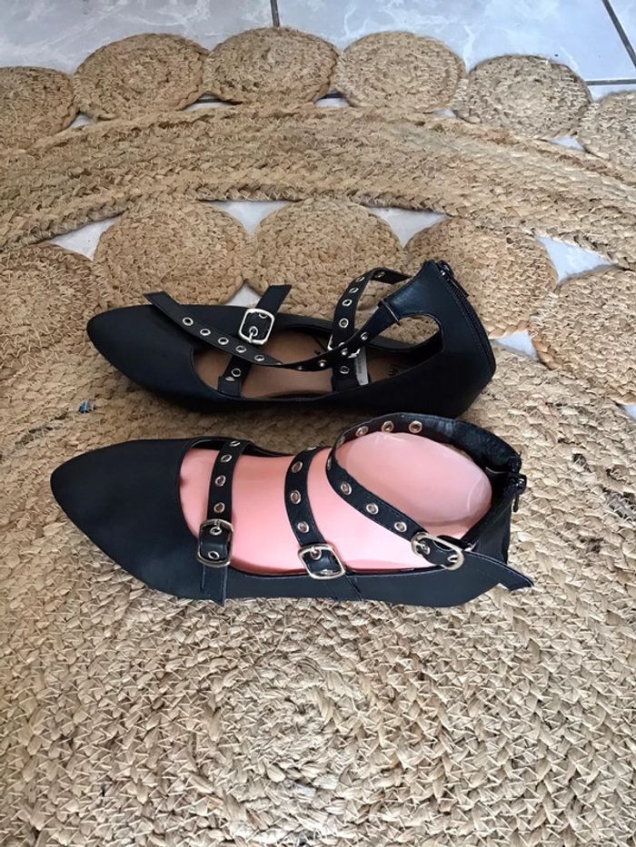 Chaussure plate noir avec 3 lanières boucles réglable taille 37 - photo numéro 3