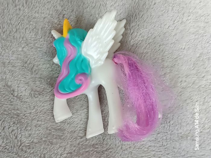 Figurine princesse celestia de macdonald hasbro 2014 - photo numéro 2