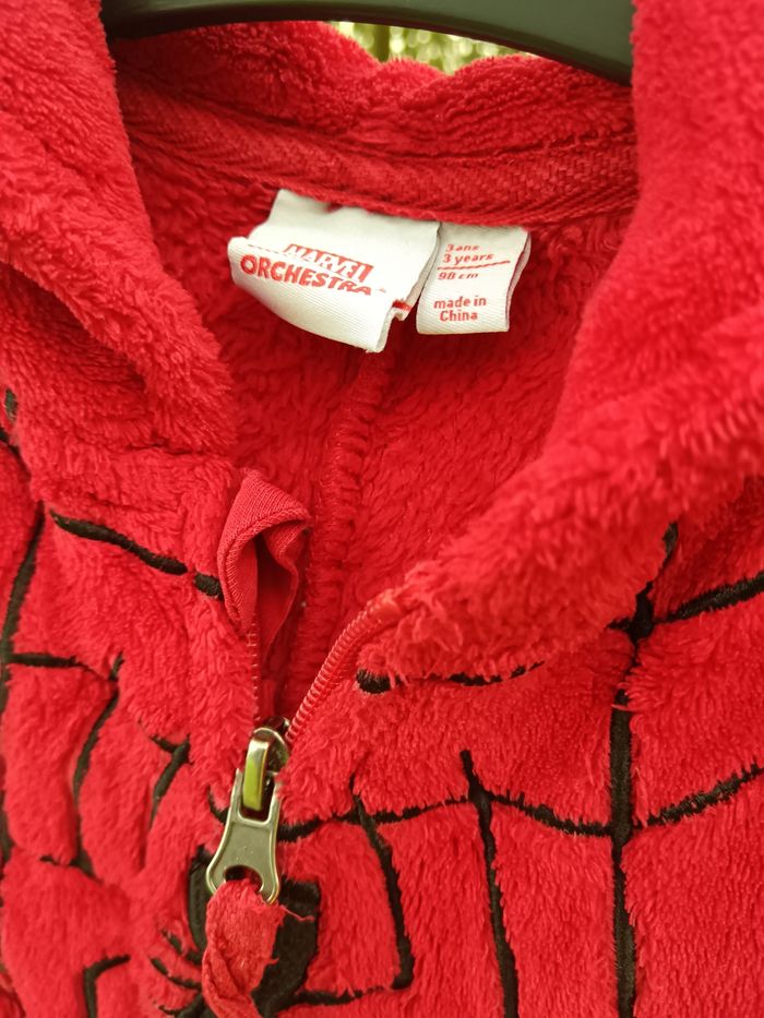 Grenouillère, sur pyjama Spiderman, 3 ans - photo numéro 3