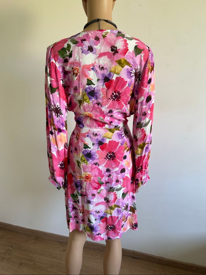 Robe fleurie à manches longues la petite étoile taille 1 jamais portée - photo numéro 5