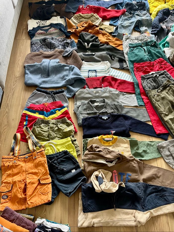 Lot complet de 113 vêtements garçon taille 3/4 ans - photo numéro 3
