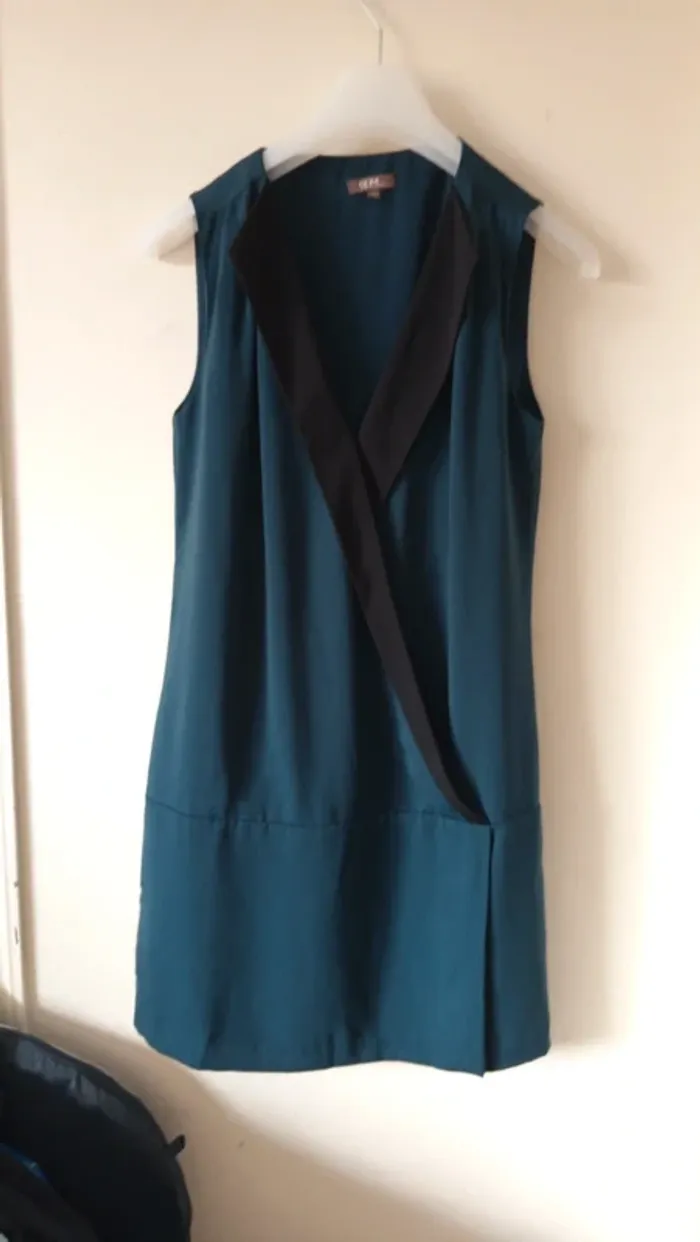 Robe verte GDM taille 36 - photo numéro 4
