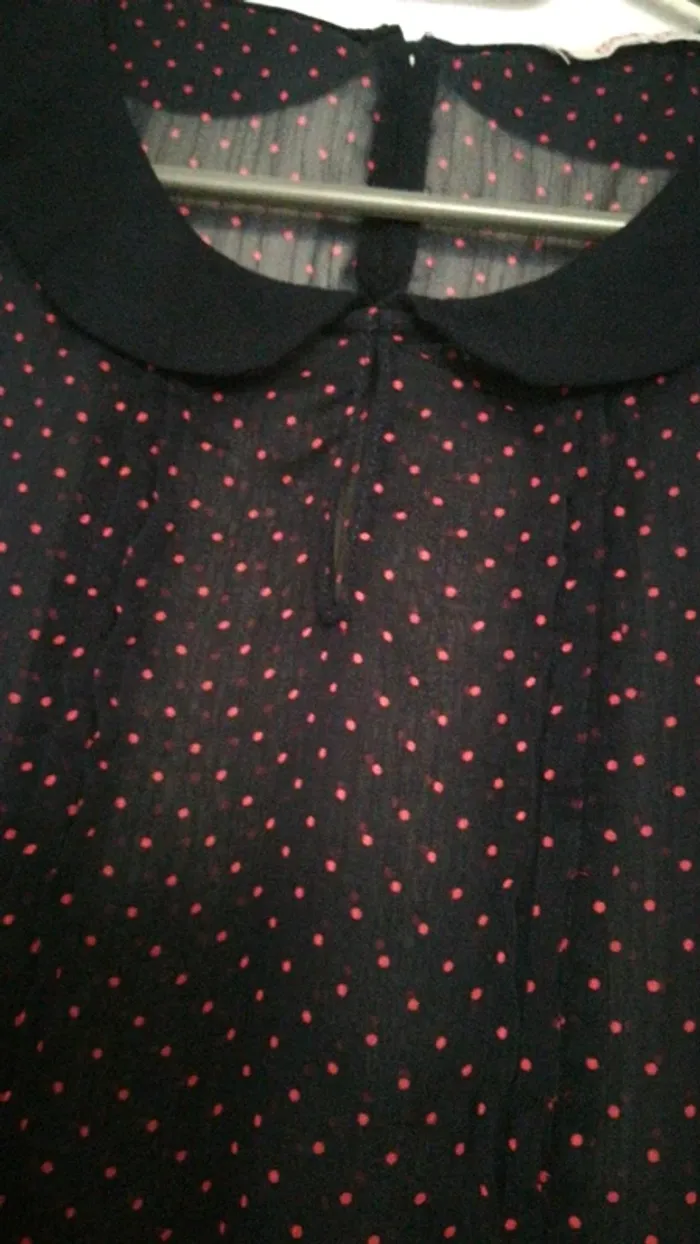 Blouse bleu à pois fushia - photo numéro 2