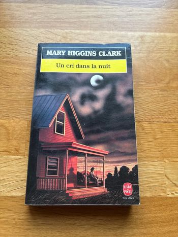Roman un cri dans la nuit Mary Higgins Clark