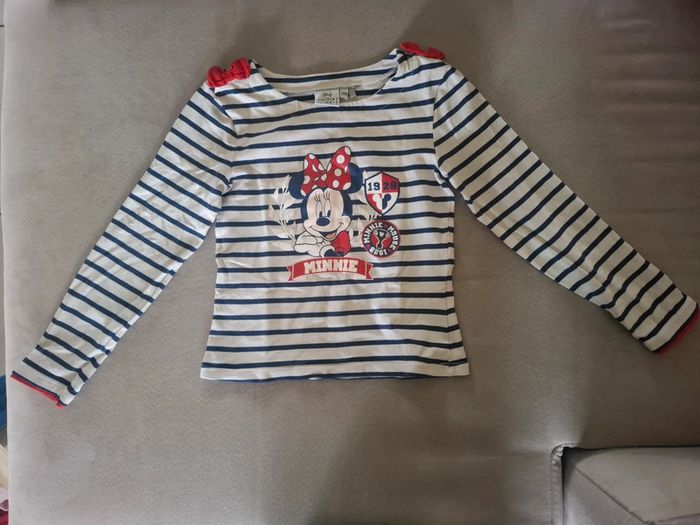 T shirt manche longue minnie taille 5 ans