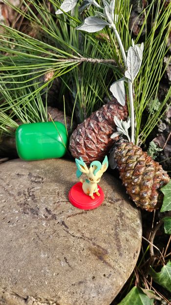 Super figurine Pokemon Nintendo Phyllali 3cm