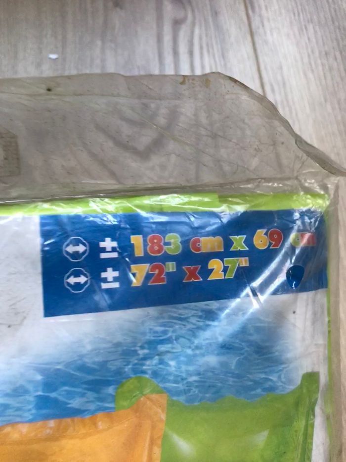 Matelas gonflable Intex Neuf - photo numéro 2