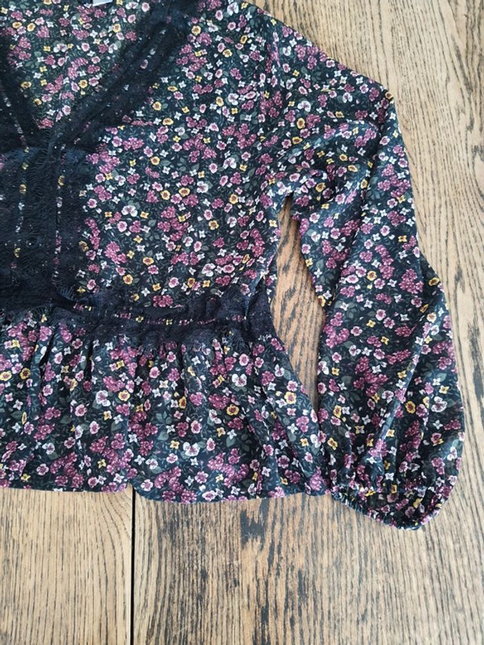 Jolie Blouse noir fleuries H&M eur 46 - photo numéro 13
