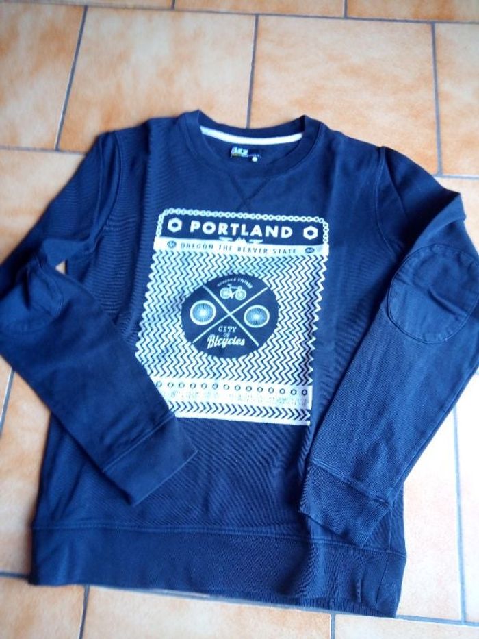 sweat noir bizzbee taille M