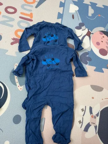 Pyjama taille 12 mois
