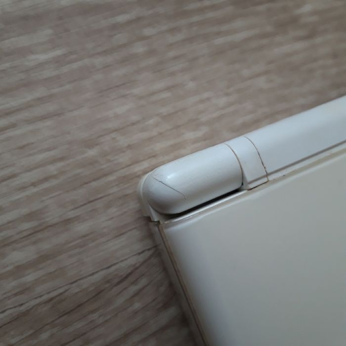 Console Nintendo DS Lite blanche avec stylet + chargeur - photo numéro 8