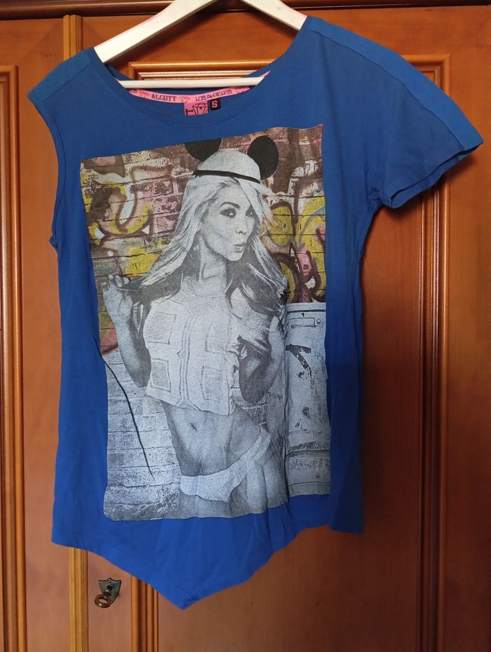 Tee shirt