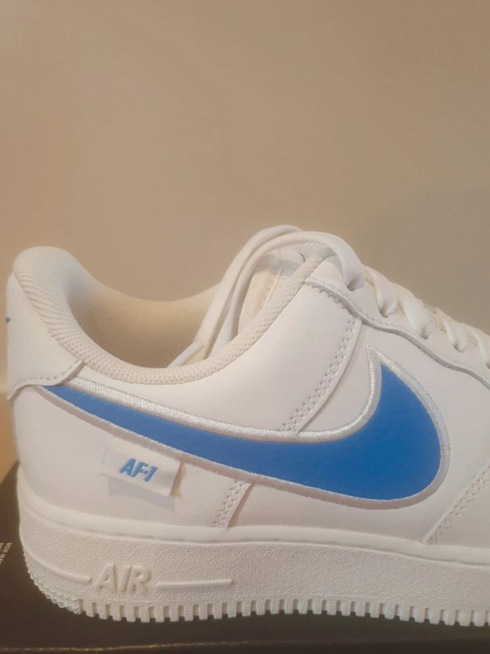 Nike Air Force 1 (38.5) - photo numéro 2