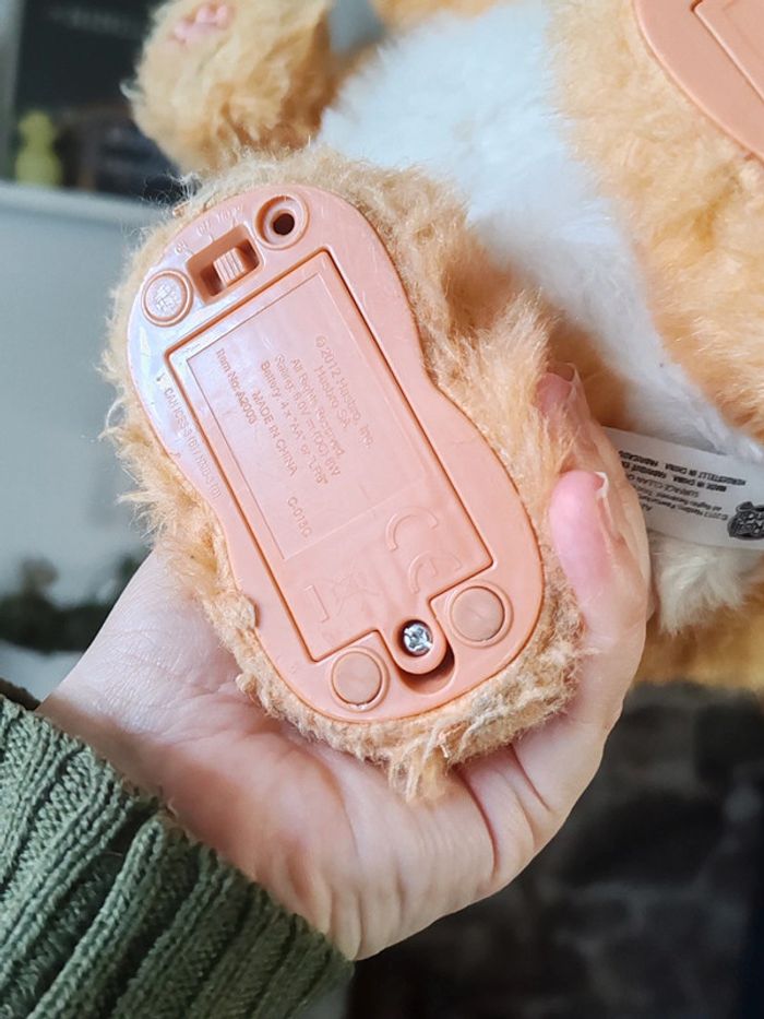 Peluche électronique Daisy mon chat joueur - furreal - photo numéro 7