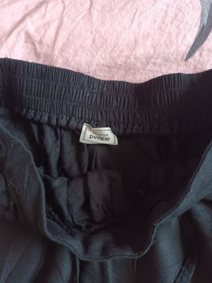 Jupe noire - photo numéro 2