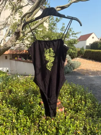 Body noir à fines bretelles Shein